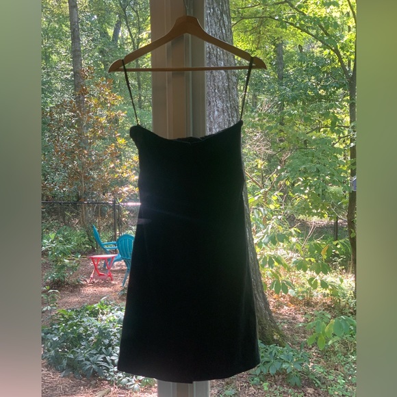 Flattering Black Wool Mini-midi Strapless Dress - Picture 4 of 4